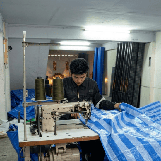 ผลิตผ้าใบตามสั่ง